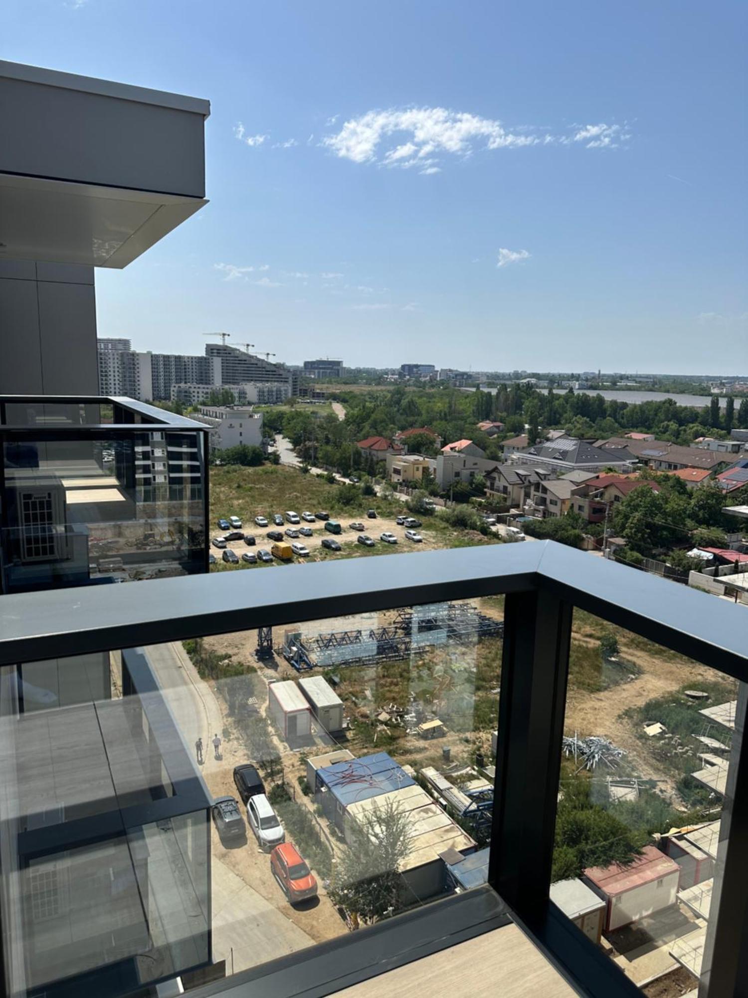 Cortina North New Luxury With Parking- Self Check In Apartment *
